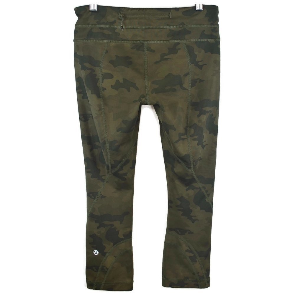 lululemon Run: Inspire Crop II *All Luxtreme Size 4 Savasana Camo Fatigue Green